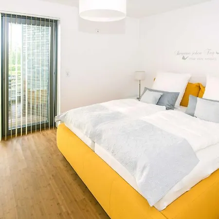 Exklusive Ferienwohnung Mit Wasser